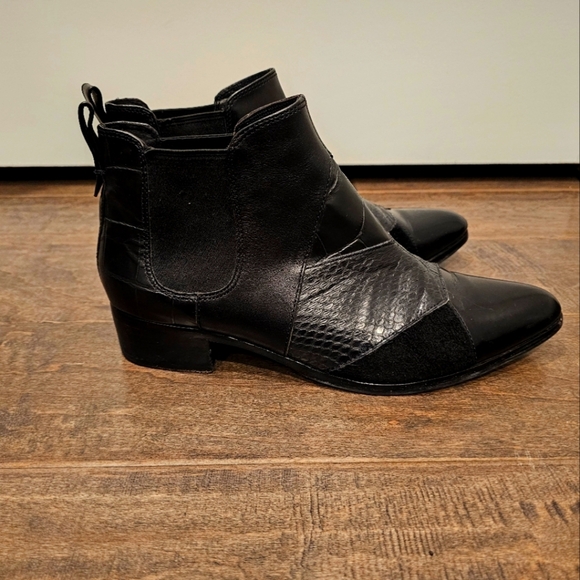 Coach Suffolk Patchwork Black Leather Women's Ankle Bootie sz 8m - Picture 3 of 11